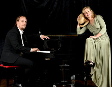 Sabine Gramenz und Malte Kühn I KulturVorOrtBierstadt I Buch VorOrt Bierstadt