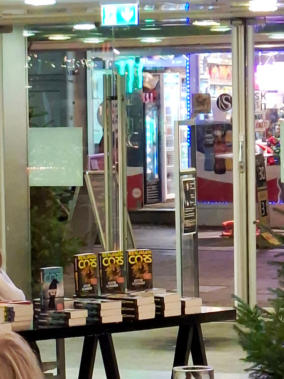 Lesung Benjamin Cors I Wiesbaden I Adventsmarkt I Citymanagement I Buch VorOrt